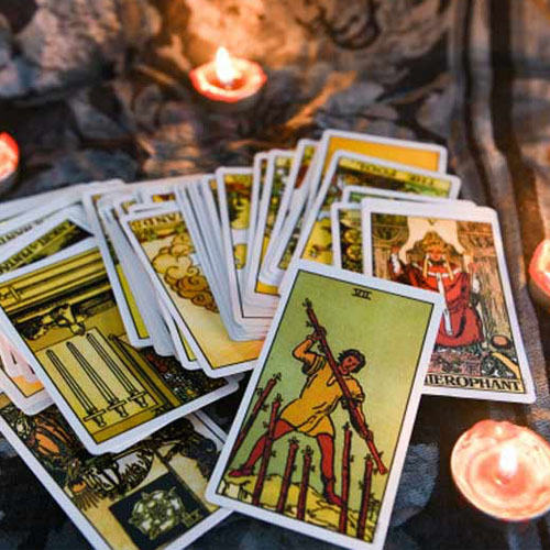 78 CARDS. <br>
      The standard modern tarot deck is based on the Venetian or the Piedmontese tarot. It consists of 78 cards divided into two groups: the major arcana, which has 22 cards, also known as trumps, and the minor arcana, which has 5 cards.